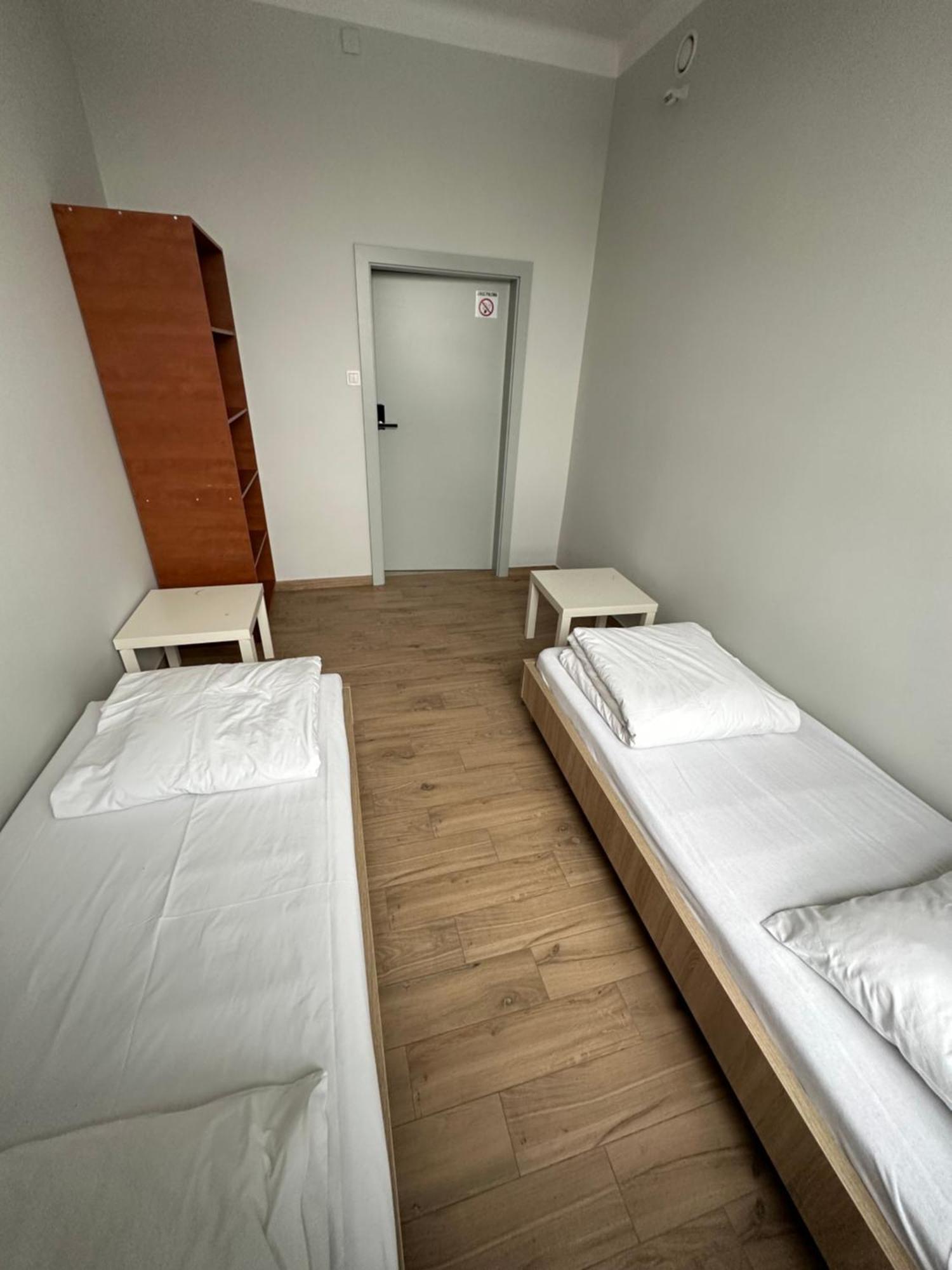 Starbal Hostel Radom Buitenkant foto